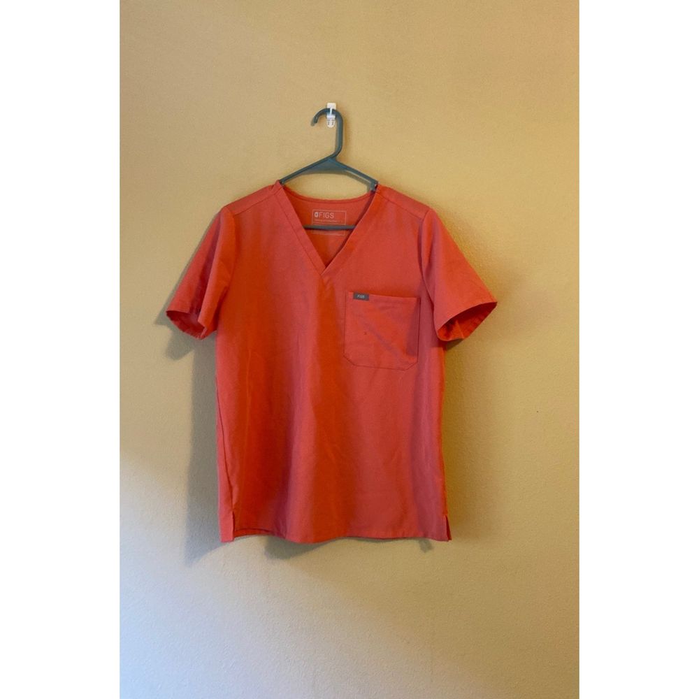 Figs scrub top